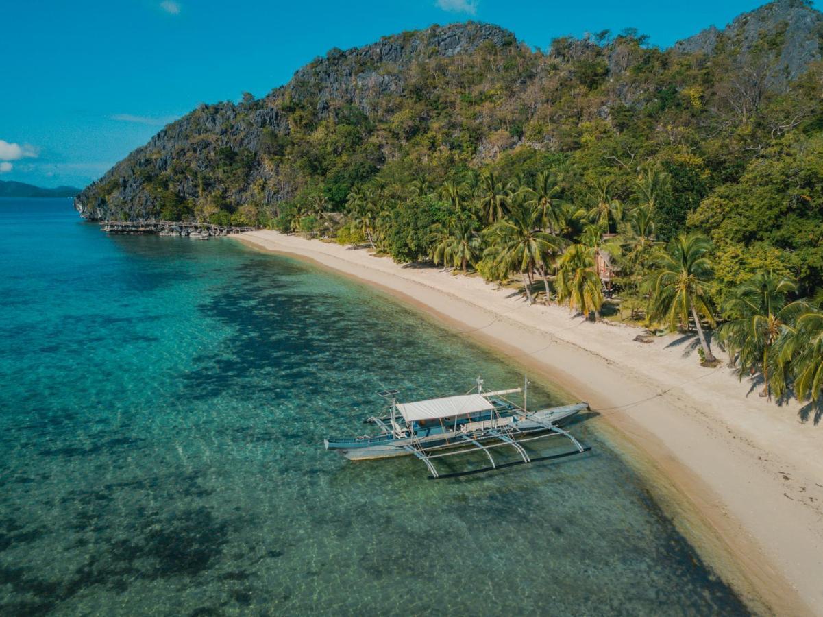 Sangat Island Dive Resort Coron Exterior photo