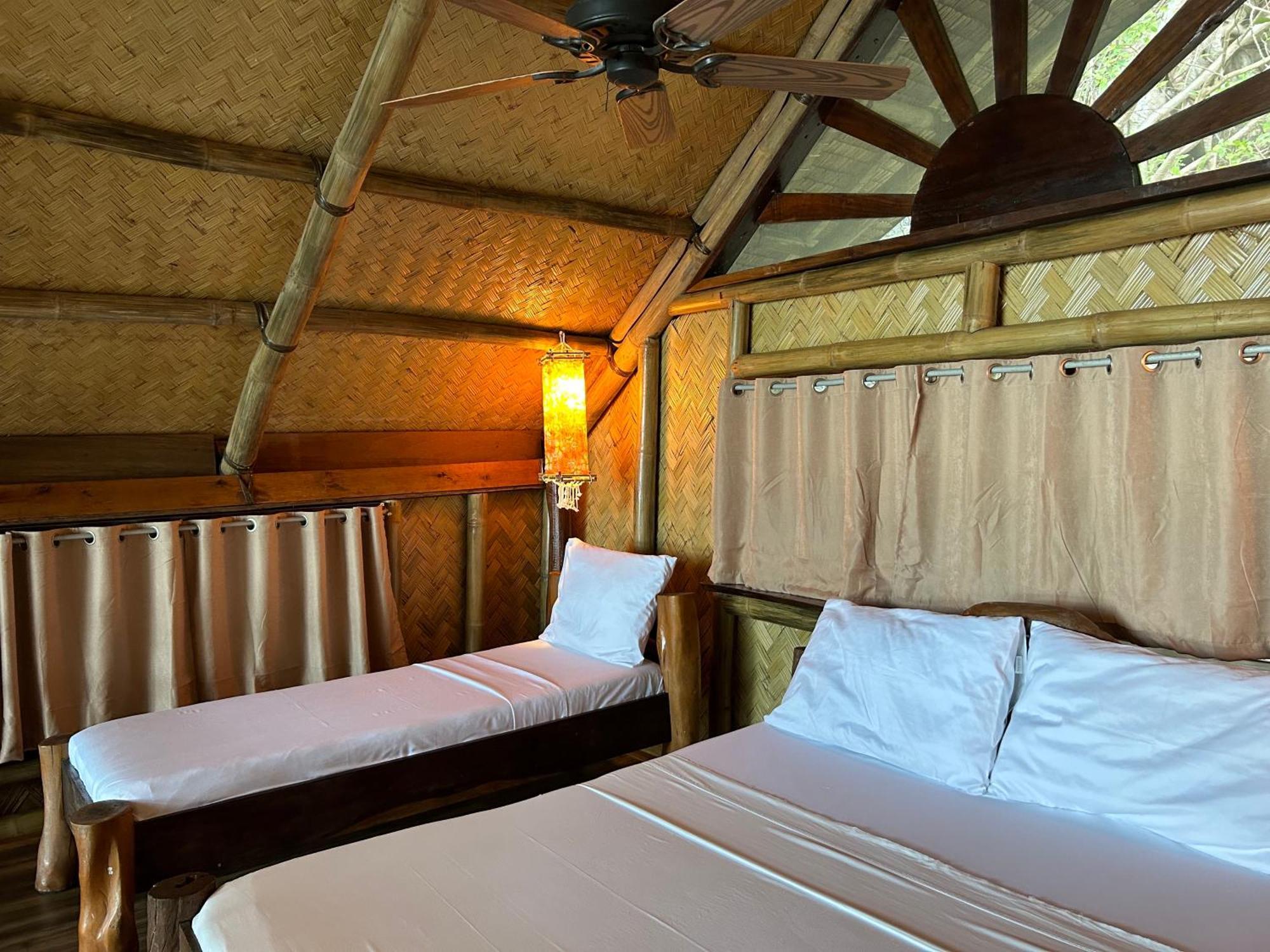 Sangat Island Dive Resort Coron Exterior photo