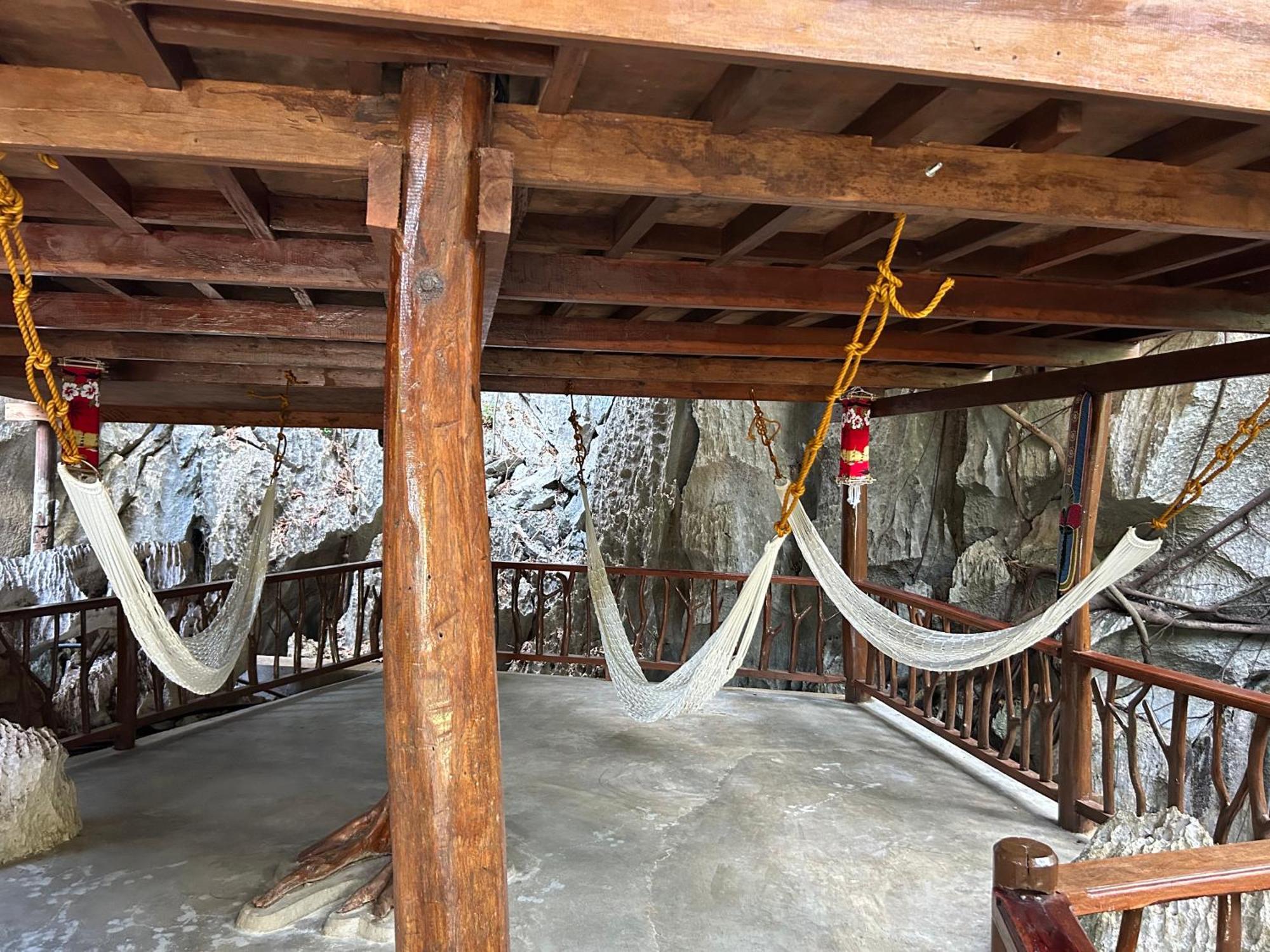 Sangat Island Dive Resort Coron Exterior photo
