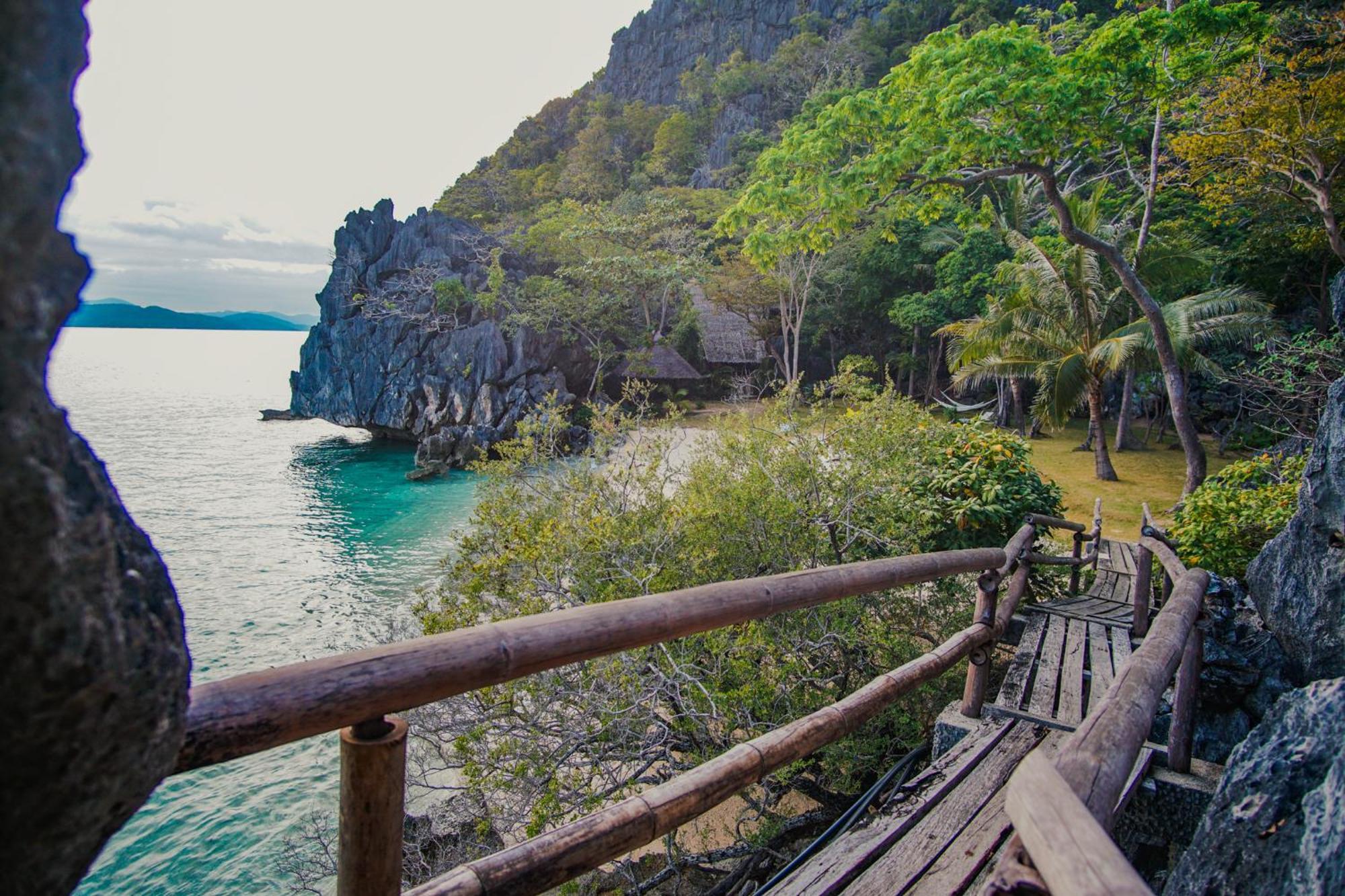 Sangat Island Dive Resort Coron Exterior photo